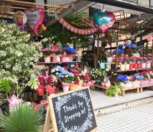 滋賀県近江八幡市の花屋 グリーンショップ タケオカにフラワーギフトはお任せください 当店は 安心と信頼の花キューピット加盟店です 花キューピットタウン